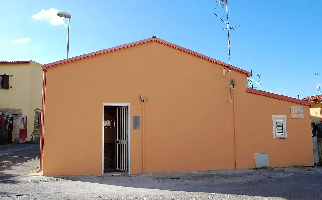 La casetta di MrBee Appartamento Iglesias 0*,